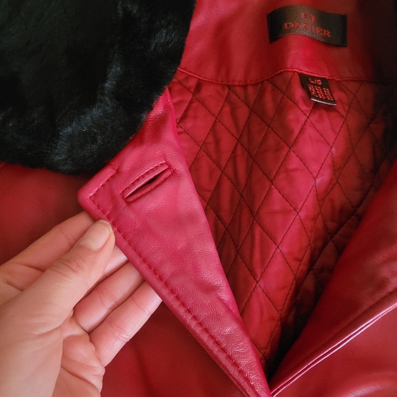 Red leather coat - Picture 6 of 7